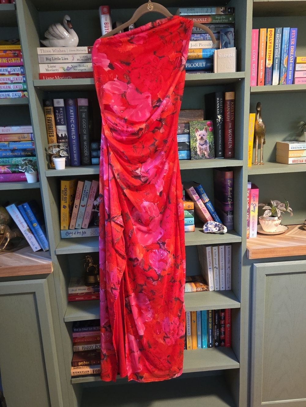 Women’s One-Shoulder Long Dress in Red